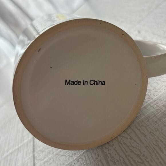 Cat Lovers White Mug – “It Has Cattitude” Funny Coffee Cup - Picture 6 of 8